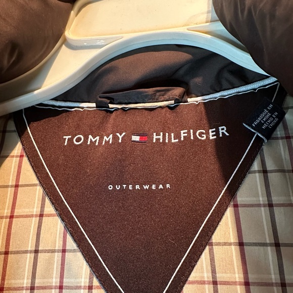 Tommy Hilfiger Long Brown Puffer Coat - Picture 5 of 9